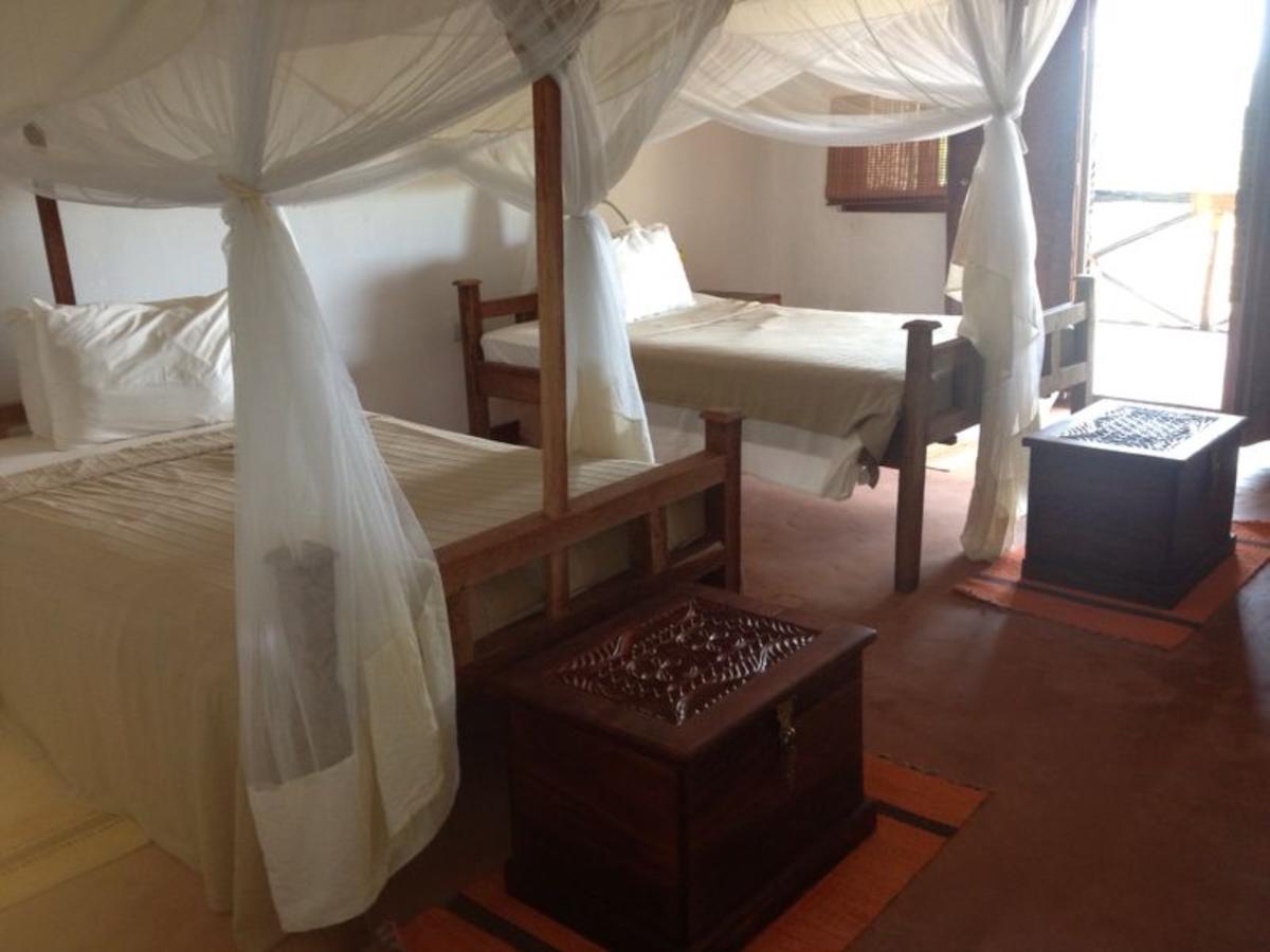 Emerald Bay Resort Kizungu Room photo